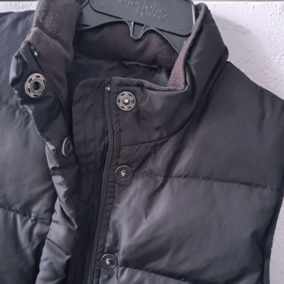 Black GAP Vest - Picture 2 of 5